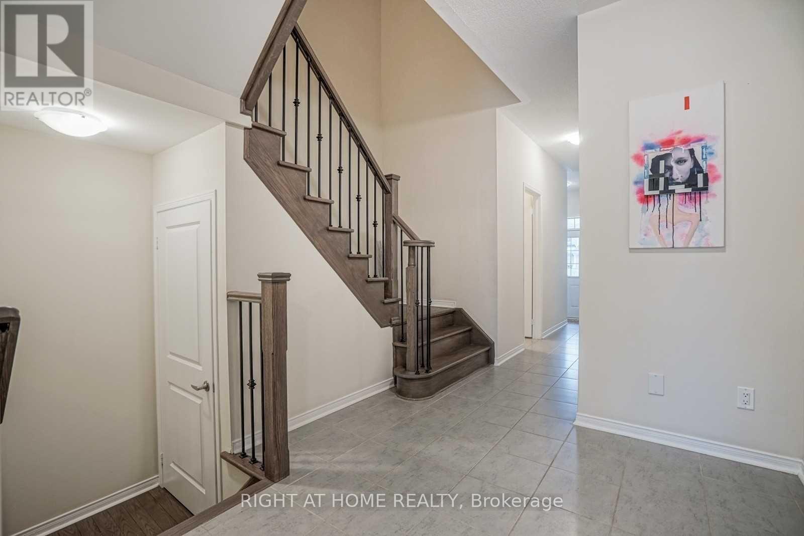 4 Rimrock Crescent, Whitby, Ontario L1N 0E5 - Photo 5 - E12905940