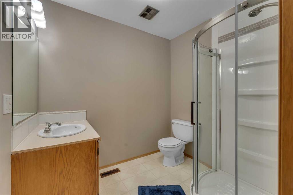 20 Woodbrook Place SW, Calgary, Alberta  T2W 3Z4 - Photo 20 - A2290893