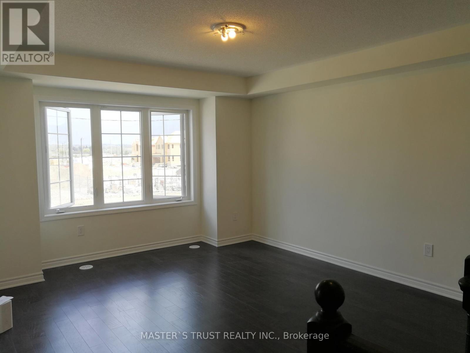 83 Mcalister Avenue, Richmond Hill, Ontario  L4S 0L2 - Photo 4 - N12905926