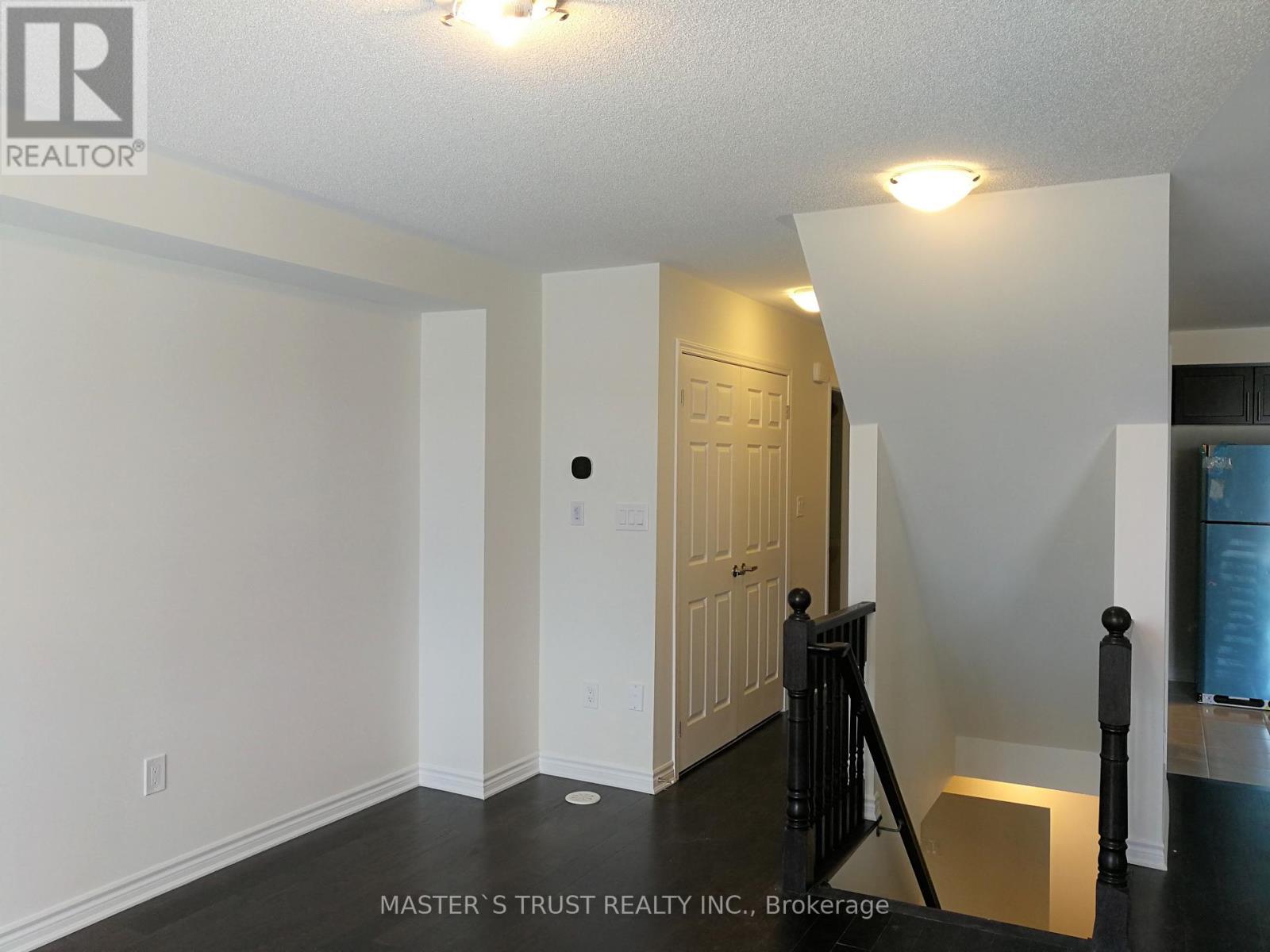 83 Mcalister Avenue, Richmond Hill, Ontario  L4S 0L2 - Photo 6 - N12905926