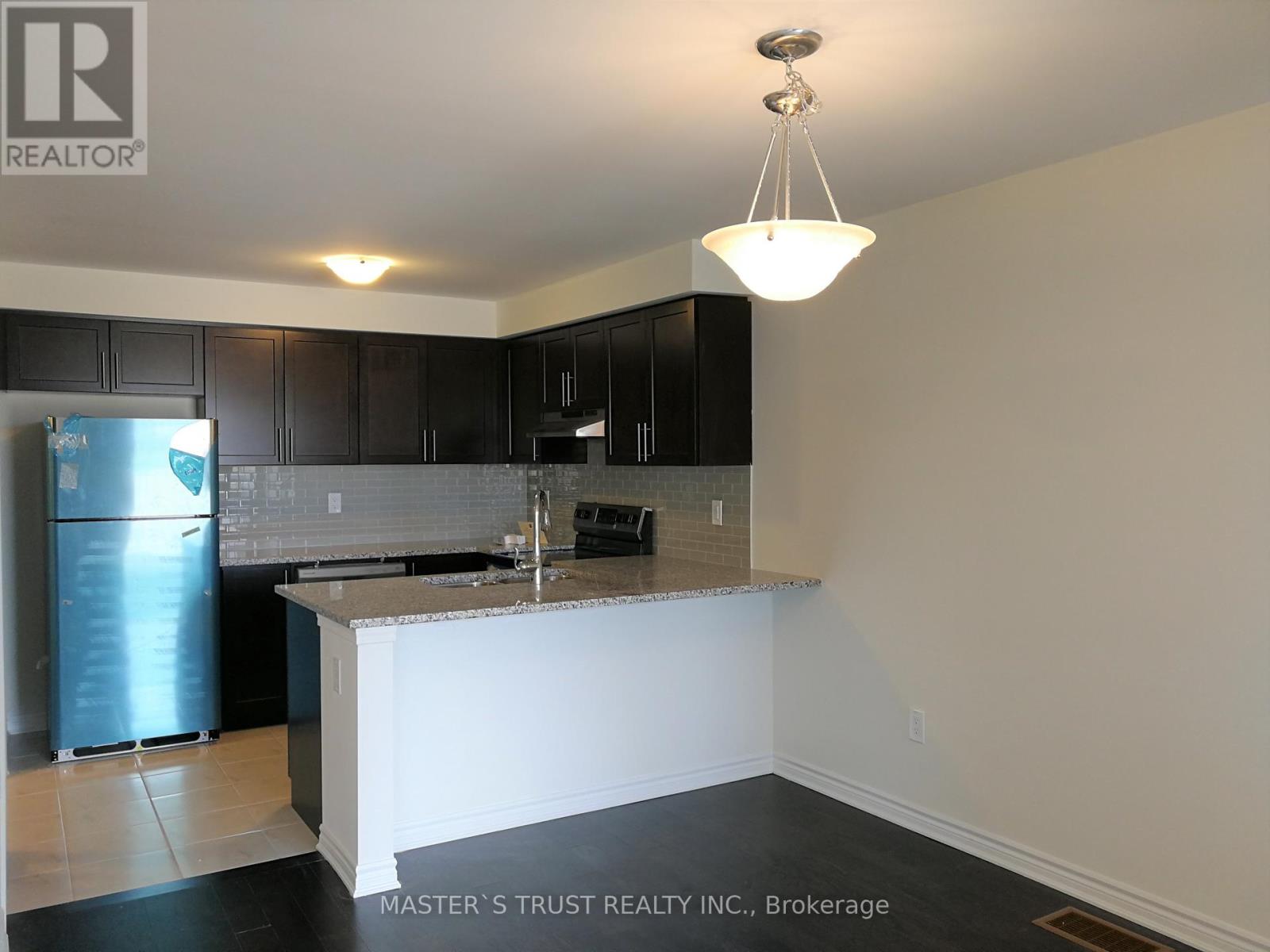 83 Mcalister Avenue, Richmond Hill, Ontario  L4S 0L2 - Photo 7 - N12905926