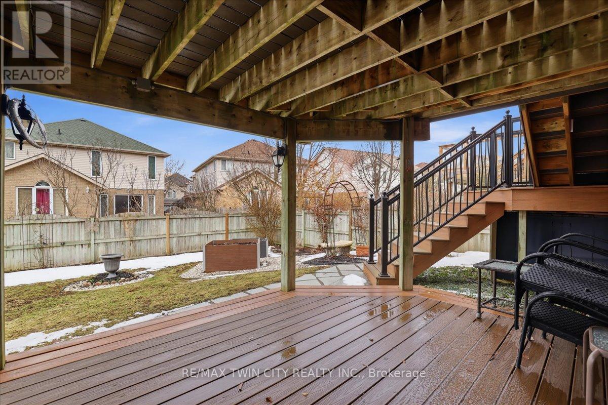 640 Munich Circle, Waterloo, Ontario  N2V 2L6 - Photo 35 - X12905934