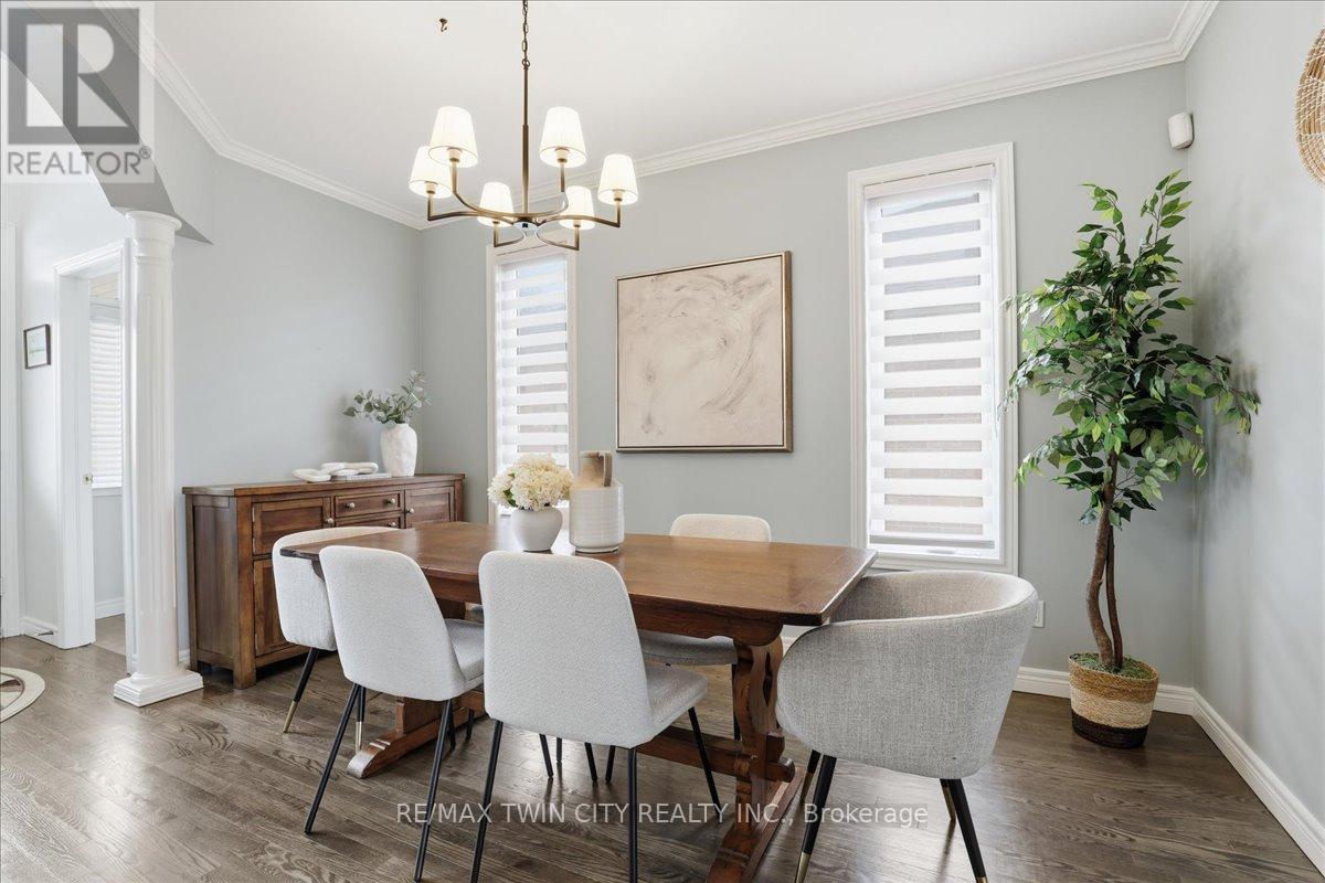 640 Munich Circle, Waterloo, Ontario  N2V 2L6 - Photo 4 - X12905934