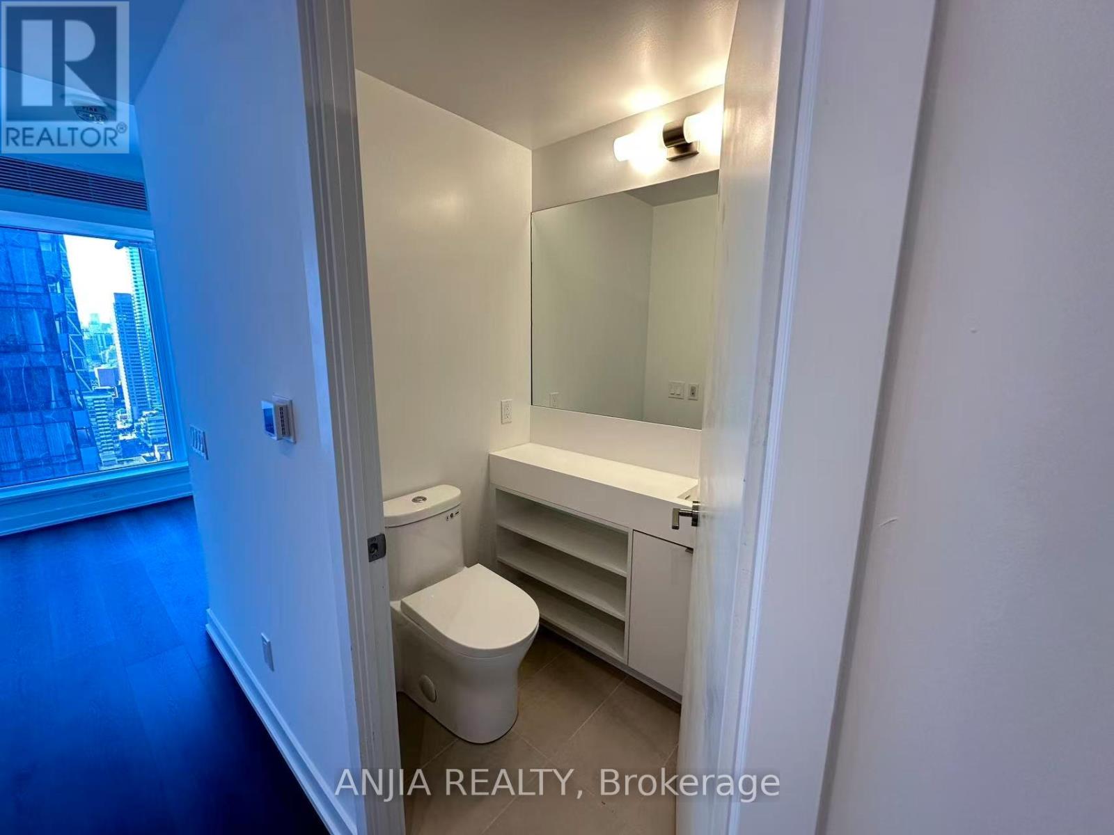 4008 - 8 Wellesley Street W, Toronto, Ontario M4Y 1E7 - Photo 7 - C12905952