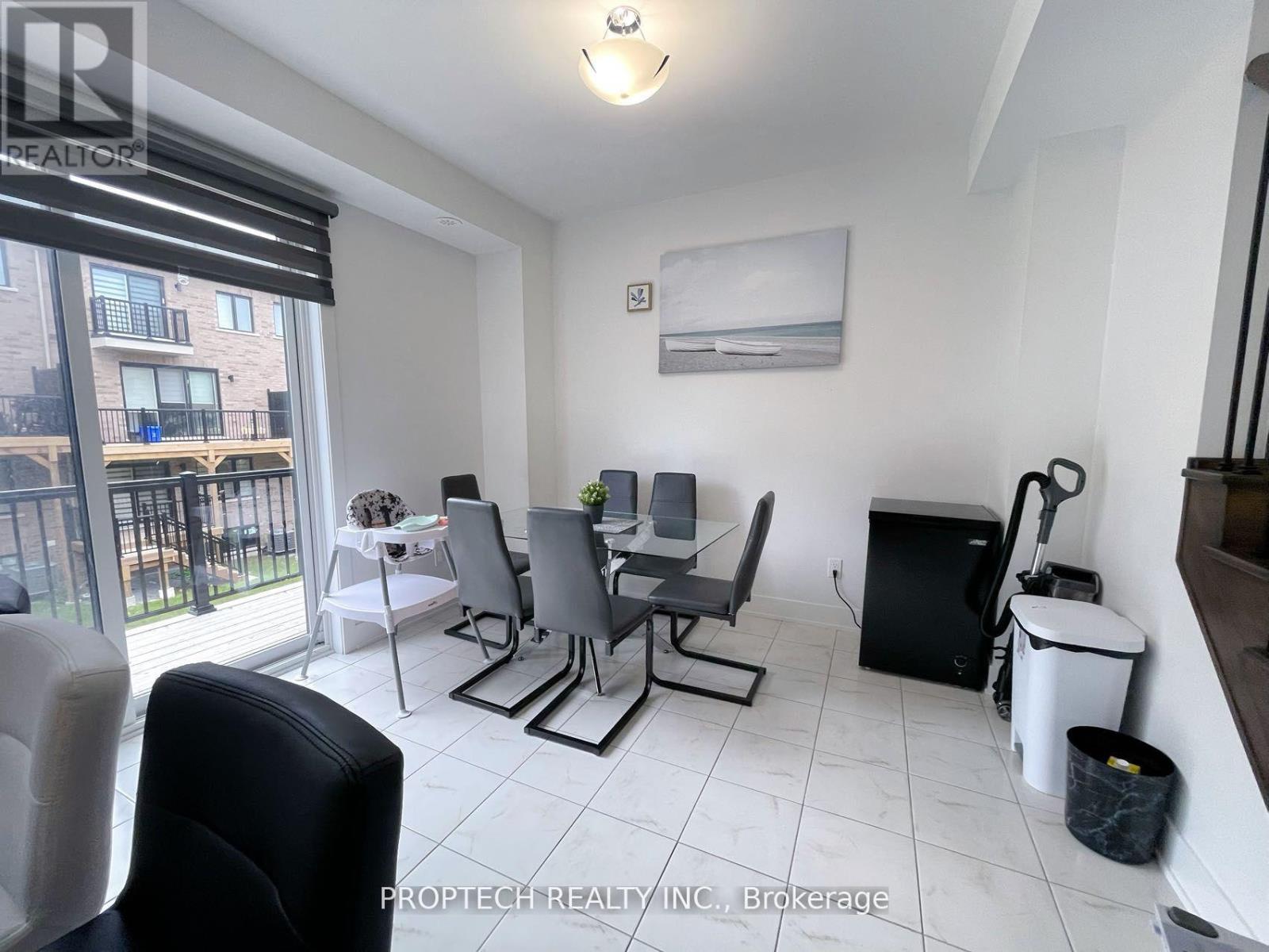 25 Gillivary Drive, Whitby, Ontario  L1P 0C9 - Photo 9 - E12905950