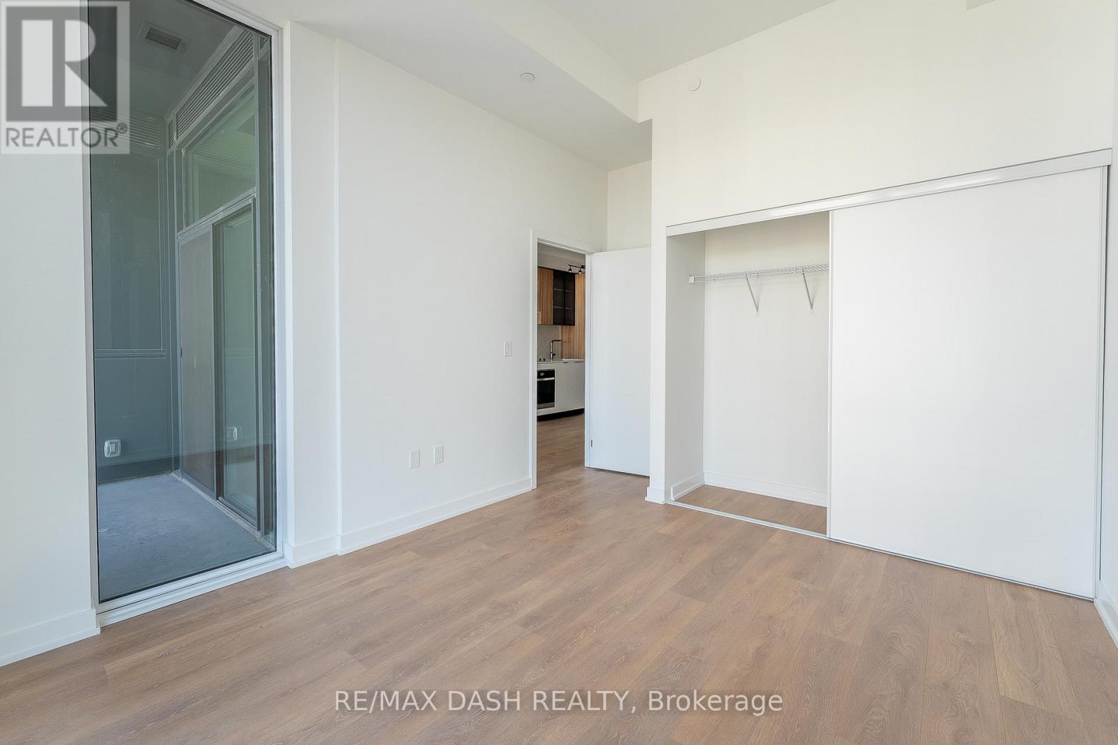 1011 - 1037 The Queensway Avenue, Toronto, Ontario  M8Z 0H5 - Photo 13 - W12902452