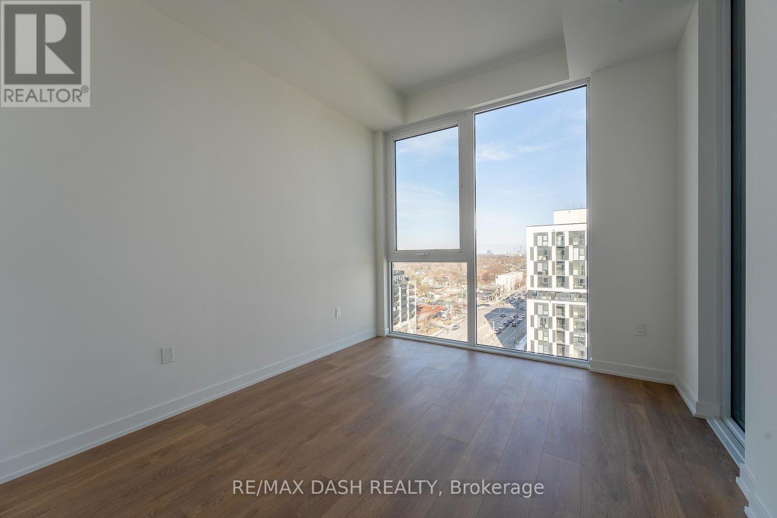 1011 - 1037 The Queensway Avenue, Toronto, Ontario  M8Z 0H5 - Photo 12 - W12902452