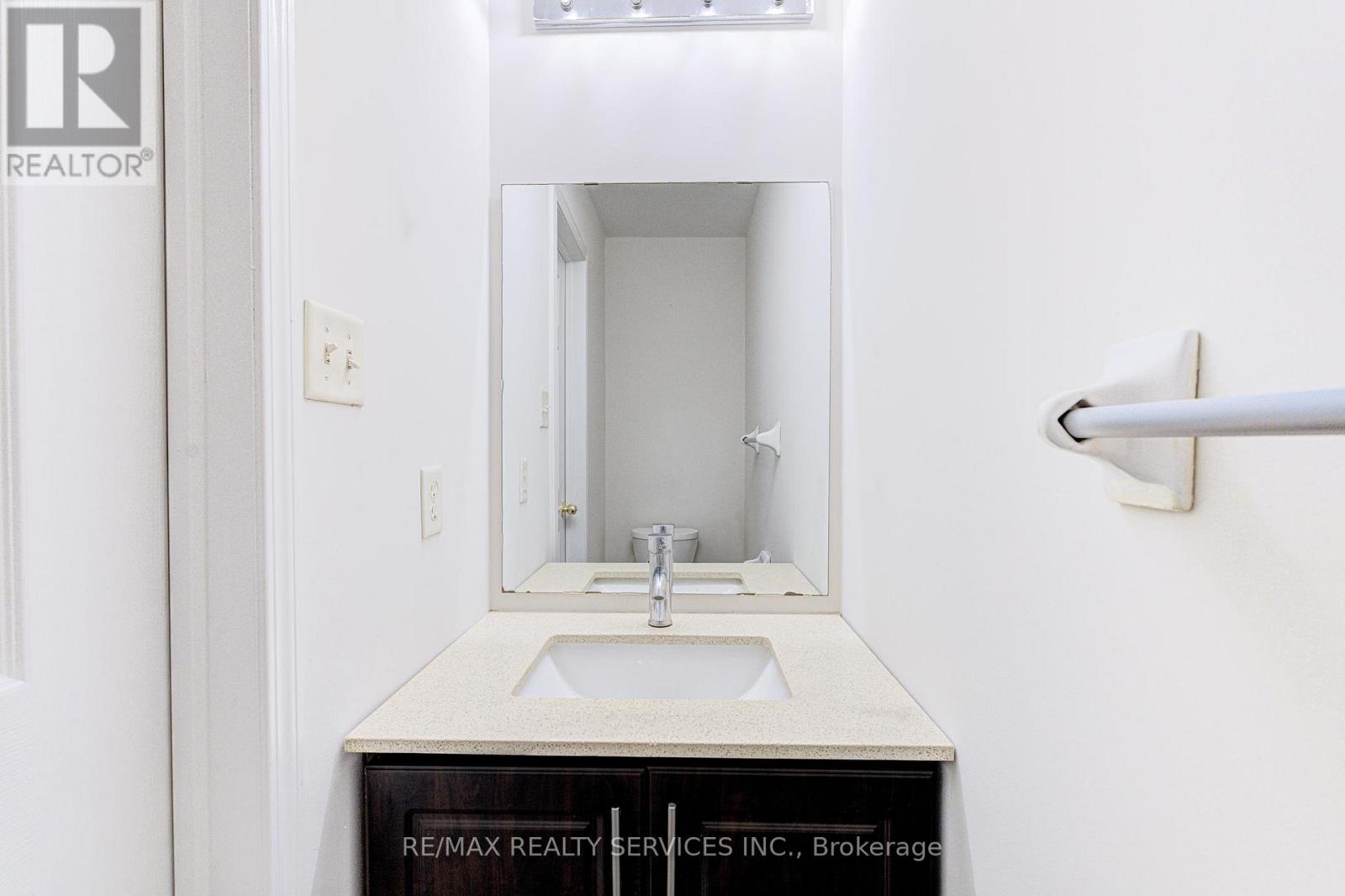 6 Beachsurf Road, Brampton, Ontario  L6R 2M1 - Photo 13 - W12905944