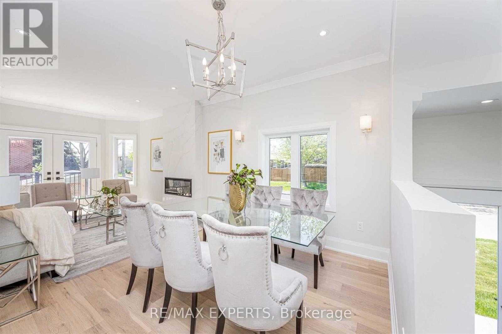 55 Muir Avenue, Toronto, Ontario  M9L 1H5 - Photo 4 - W12905946