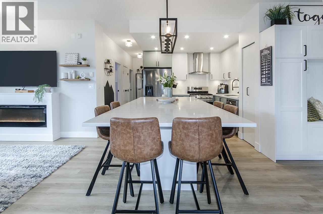 102 3602 Aldercrest Drive, North Vancouver, British Columbia  V7G 0A2 - Photo 4 - R3100995