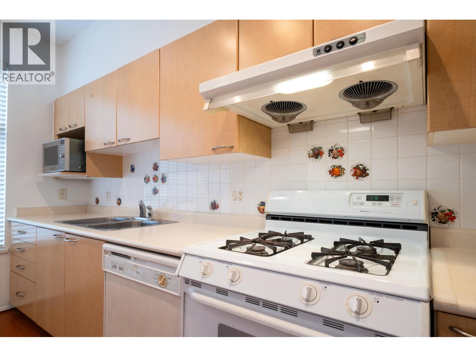 83 3711 Robson Court, Richmond, British Columbia  V7C 5T8 - Photo 8 - R3101539