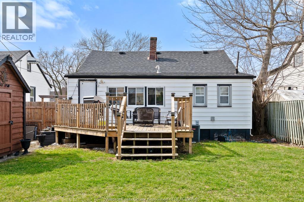 1522 Westcott, Windsor, Ontario  N8Y 4C6 - Photo 7 - 26005872