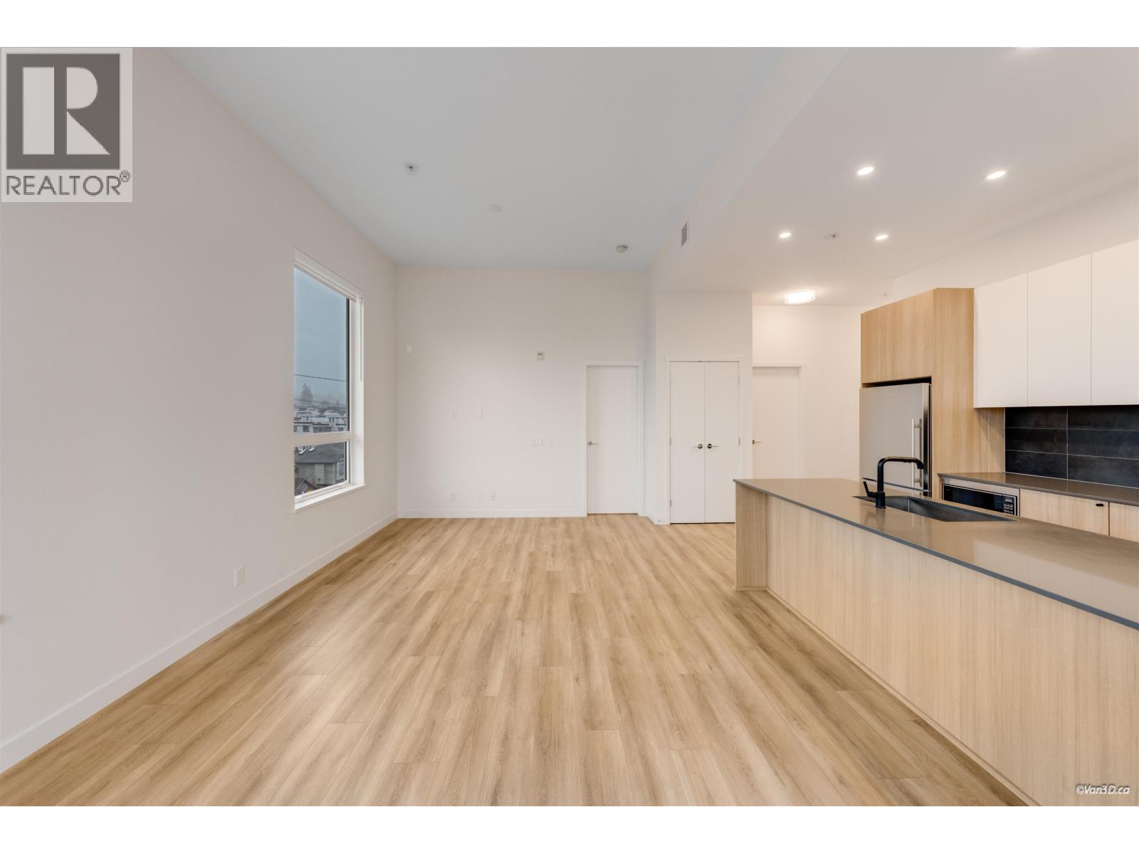 602 645 Como Lake Avenue, Coquitlam, British Columbia  V3J 0N9 - Photo 10 - R3101558