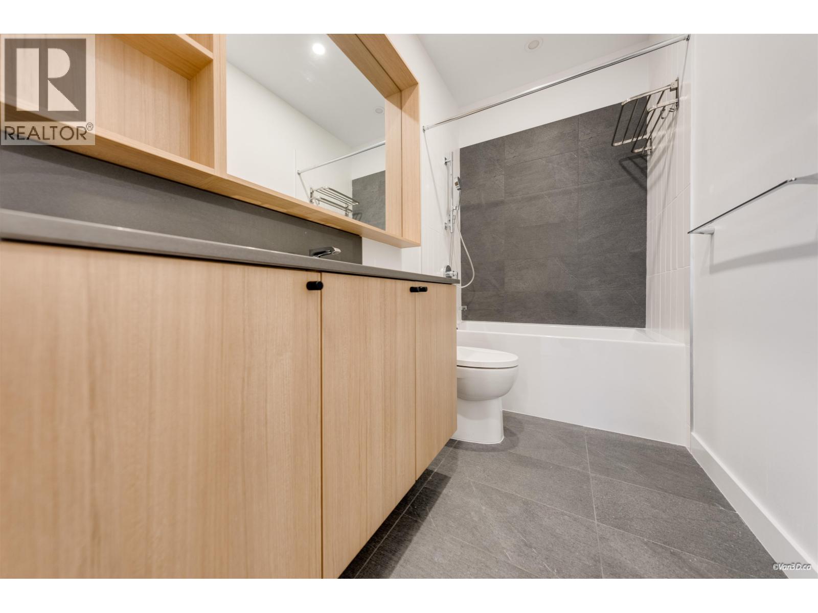 602 645 Como Lake Avenue, Coquitlam, British Columbia  V3J 0N9 - Photo 22 - R3101558