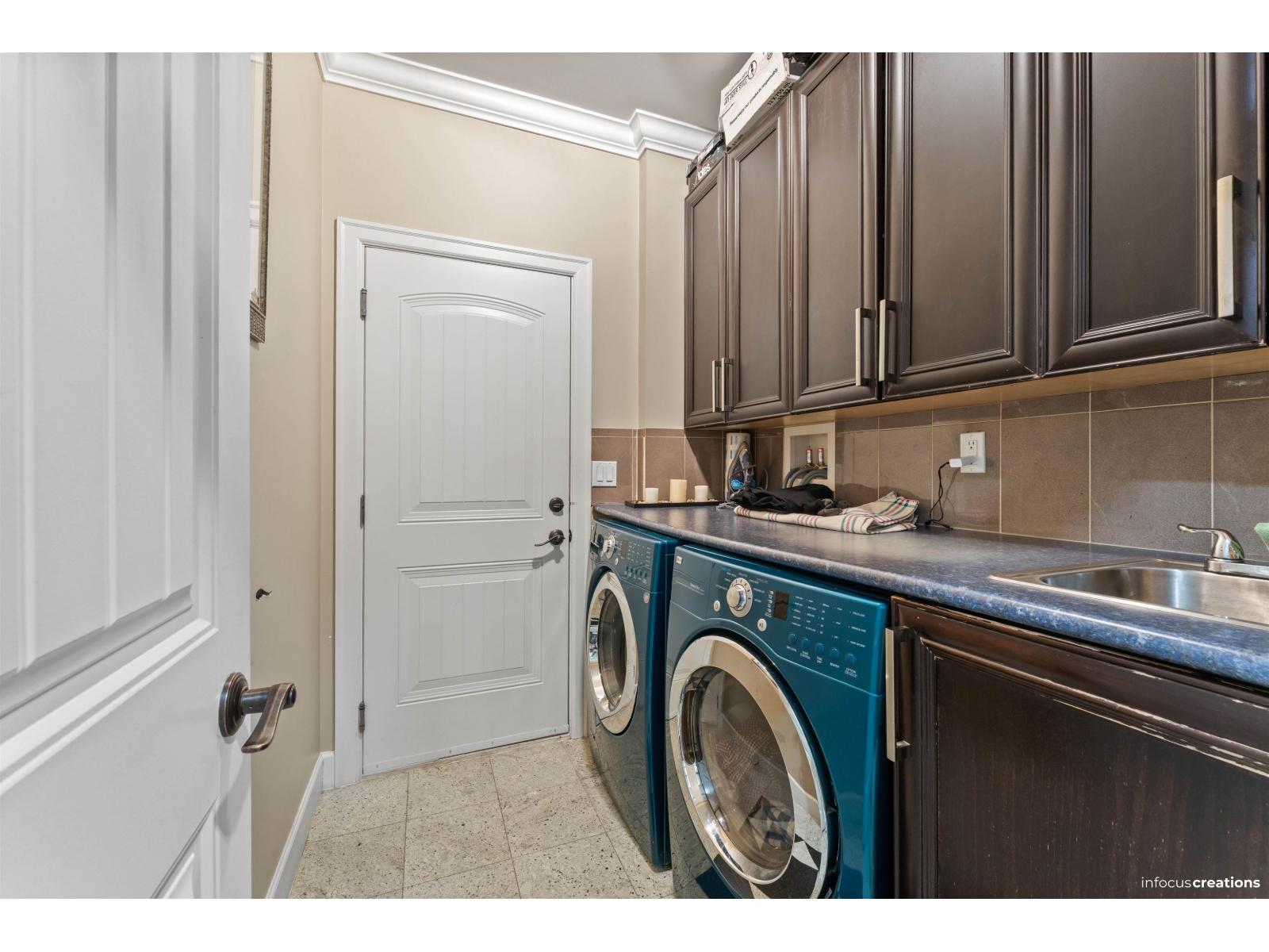 14750 61st Avenue, Surrey, British Columbia  V3S 3W5 - Photo 8 - R3102098