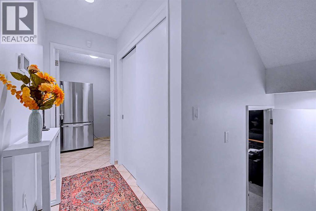 414 Brae Glen Crescent Sw, Calgary, Alberta  T2W 1B6 - Photo 27 - A2294676