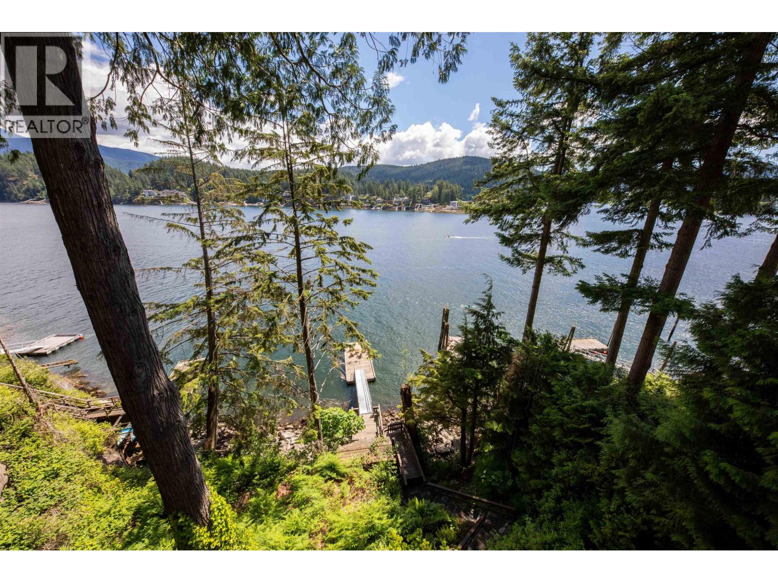 4885 Cove Cliff Place, North Vancouver, British Columbia  V7G 1H9 - Photo 36 - R3099086