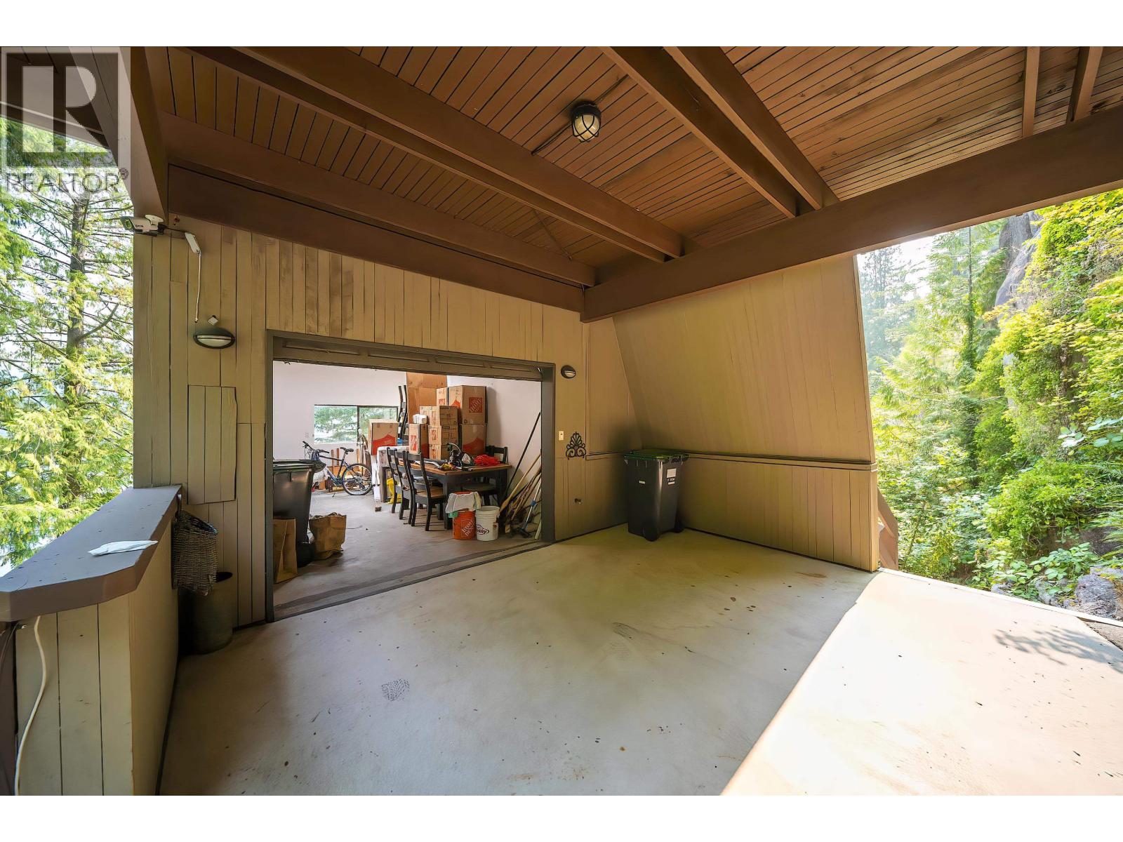 4885 Cove Cliff Place, North Vancouver, British Columbia  V7G 1H9 - Photo 39 - R3099086