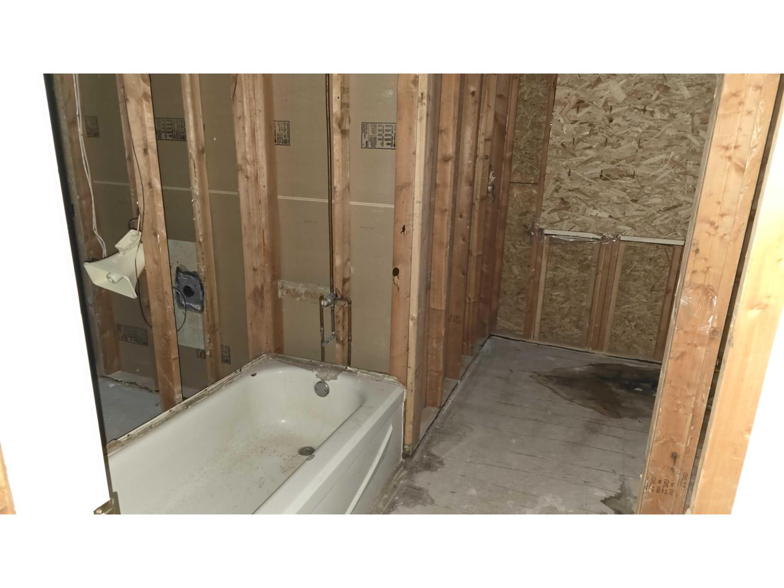 9496 160a Street, Surrey, British Columbia  V4N 2P4 - Photo 11 - R3101425