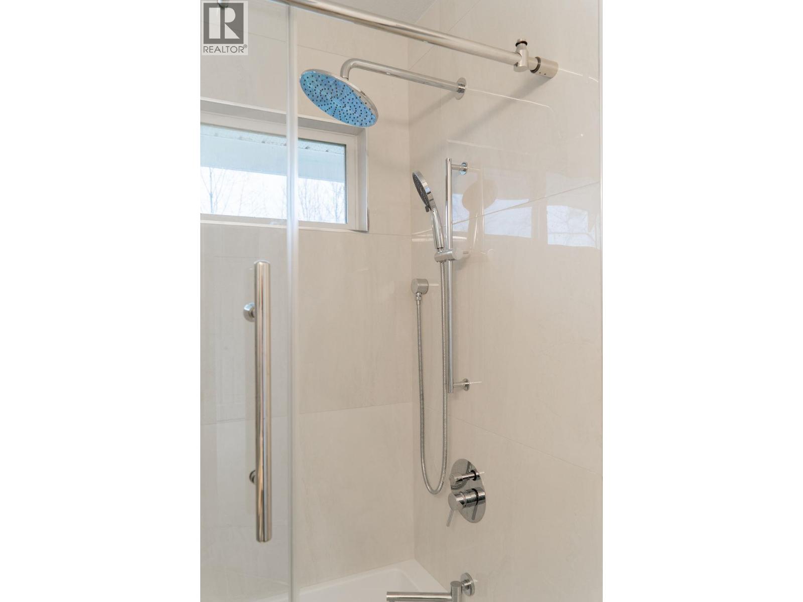 11888 Springdale Drive, Pitt Meadows, British Columbia V3Y 2S6 - Photo 36 - R3102032