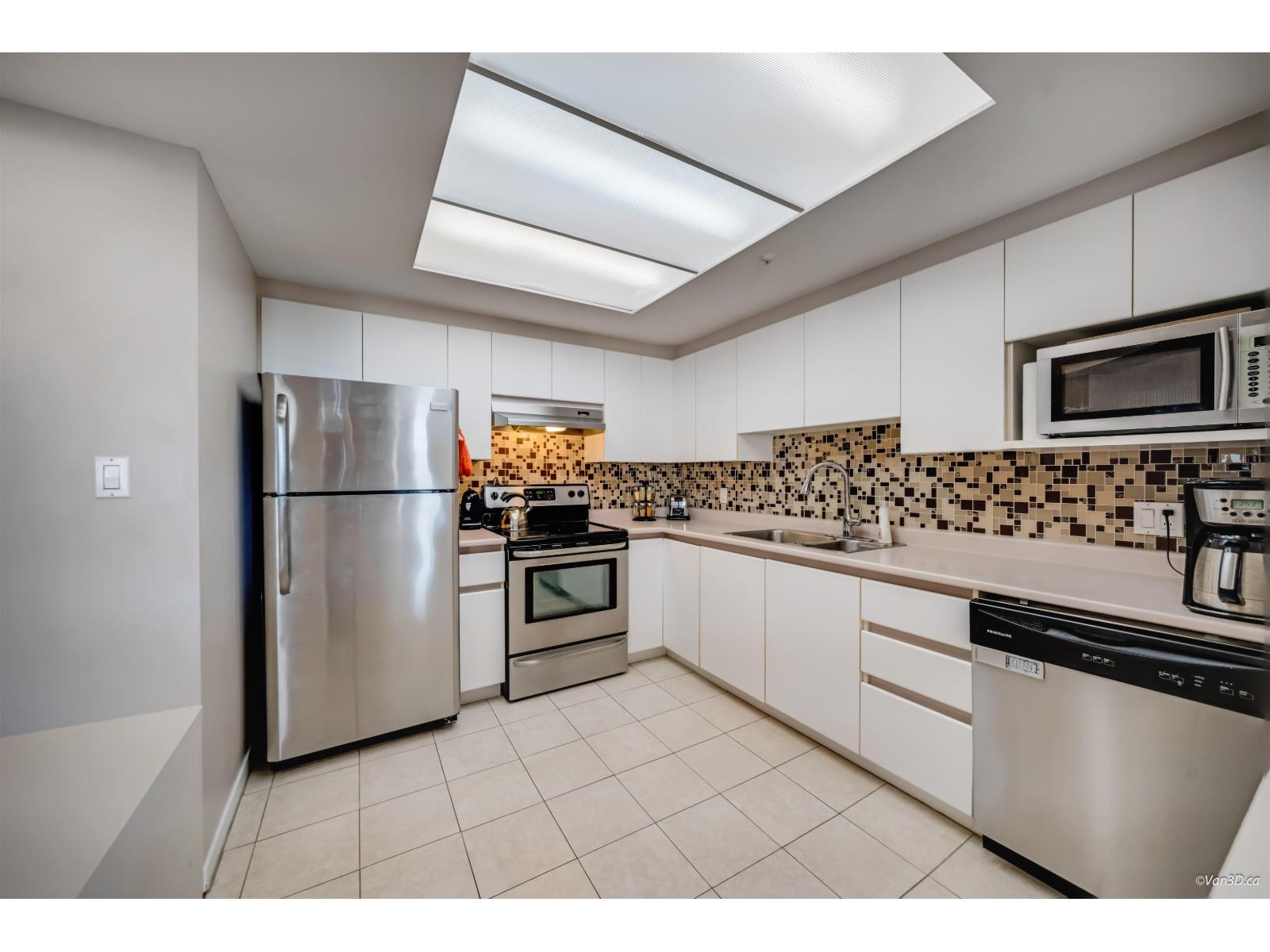 904 13383 108 Avenue, Surrey, British Columbia V3T 5T6 - Photo 6 - R3102029