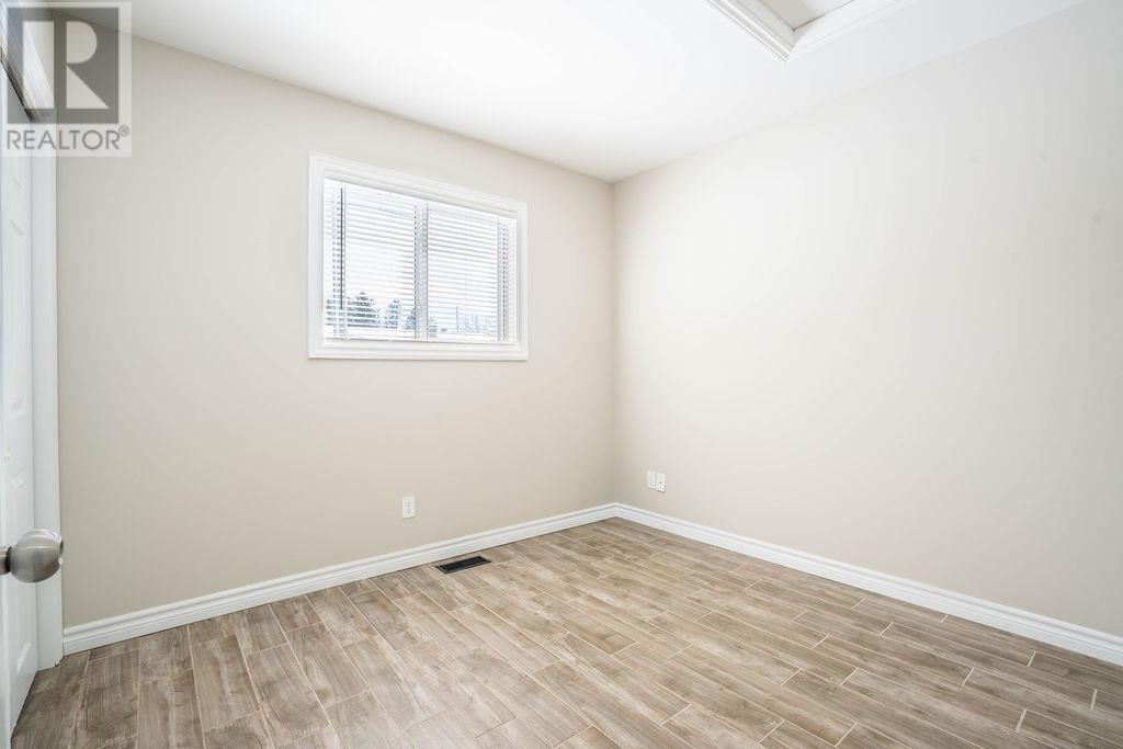 4 Labelle Ave, Sault Ste. Marie, Ontario  P6B 3B9 - Photo 26 - SM260495