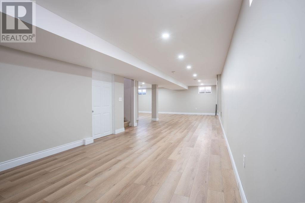 4 Labelle Ave, Sault Ste. Marie, Ontario  P6B 3B9 - Photo 32 - SM260495