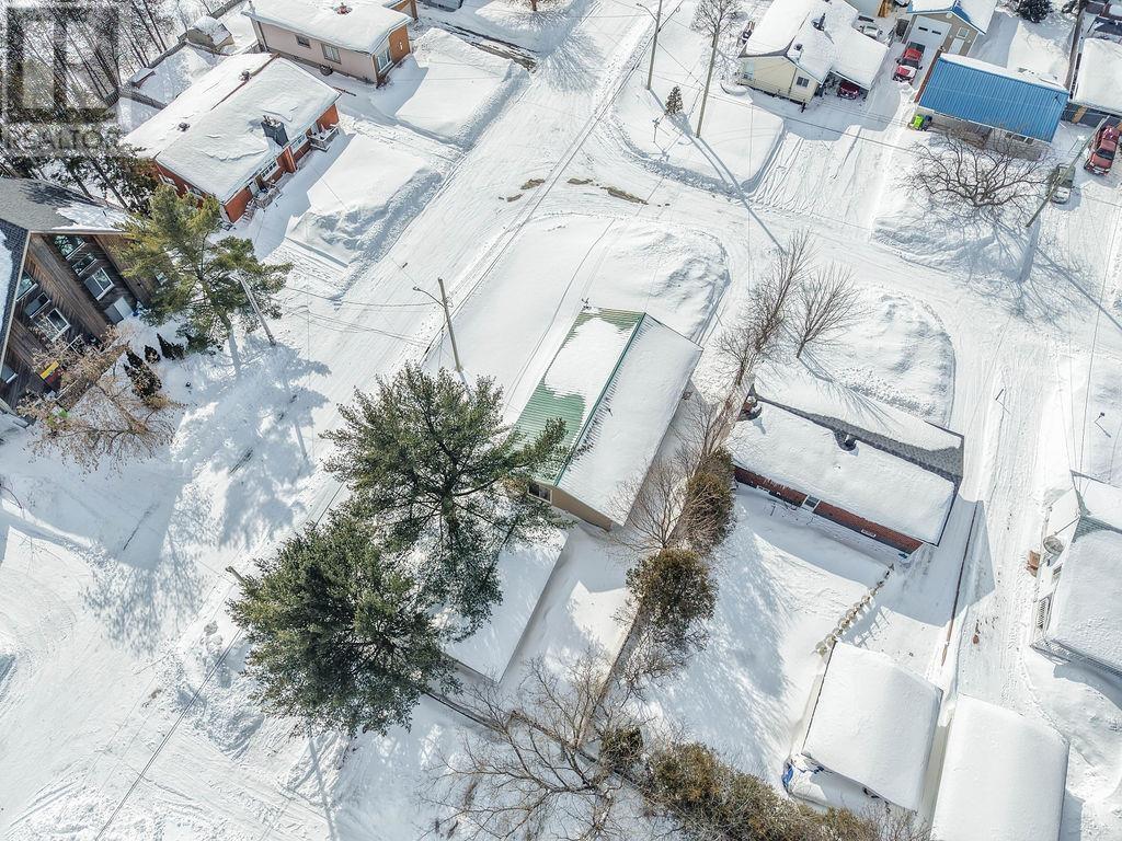 4 Labelle Ave, Sault Ste. Marie, Ontario  P6B 3B9 - Photo 9 - SM260495