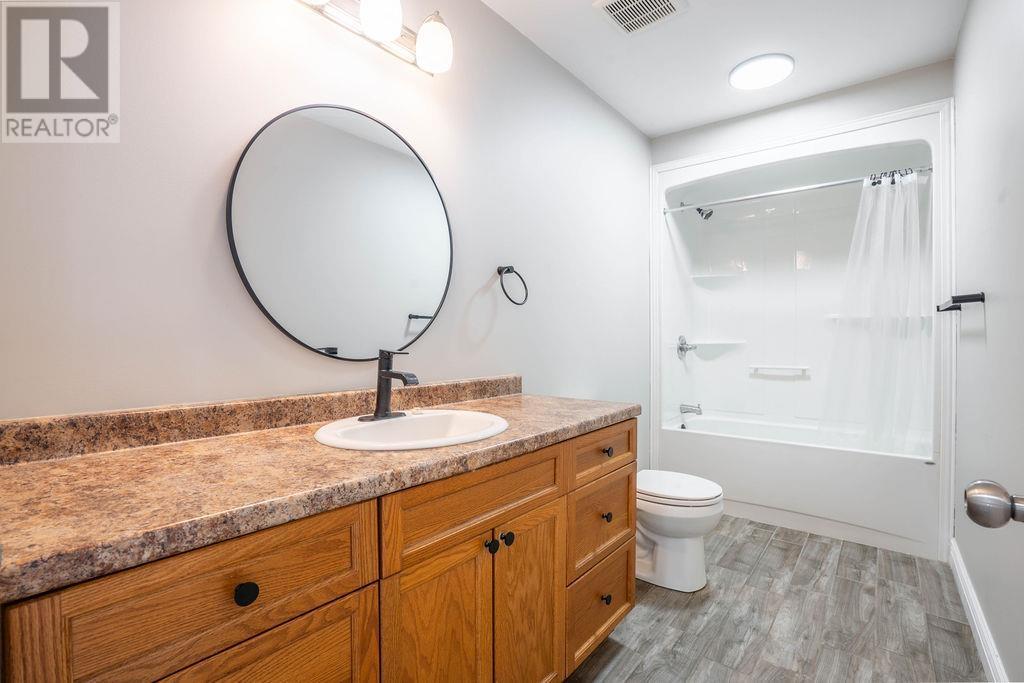 4 Labelle Ave, Sault Ste. Marie, Ontario  P6B 3B9 - Photo 23 - SM260495