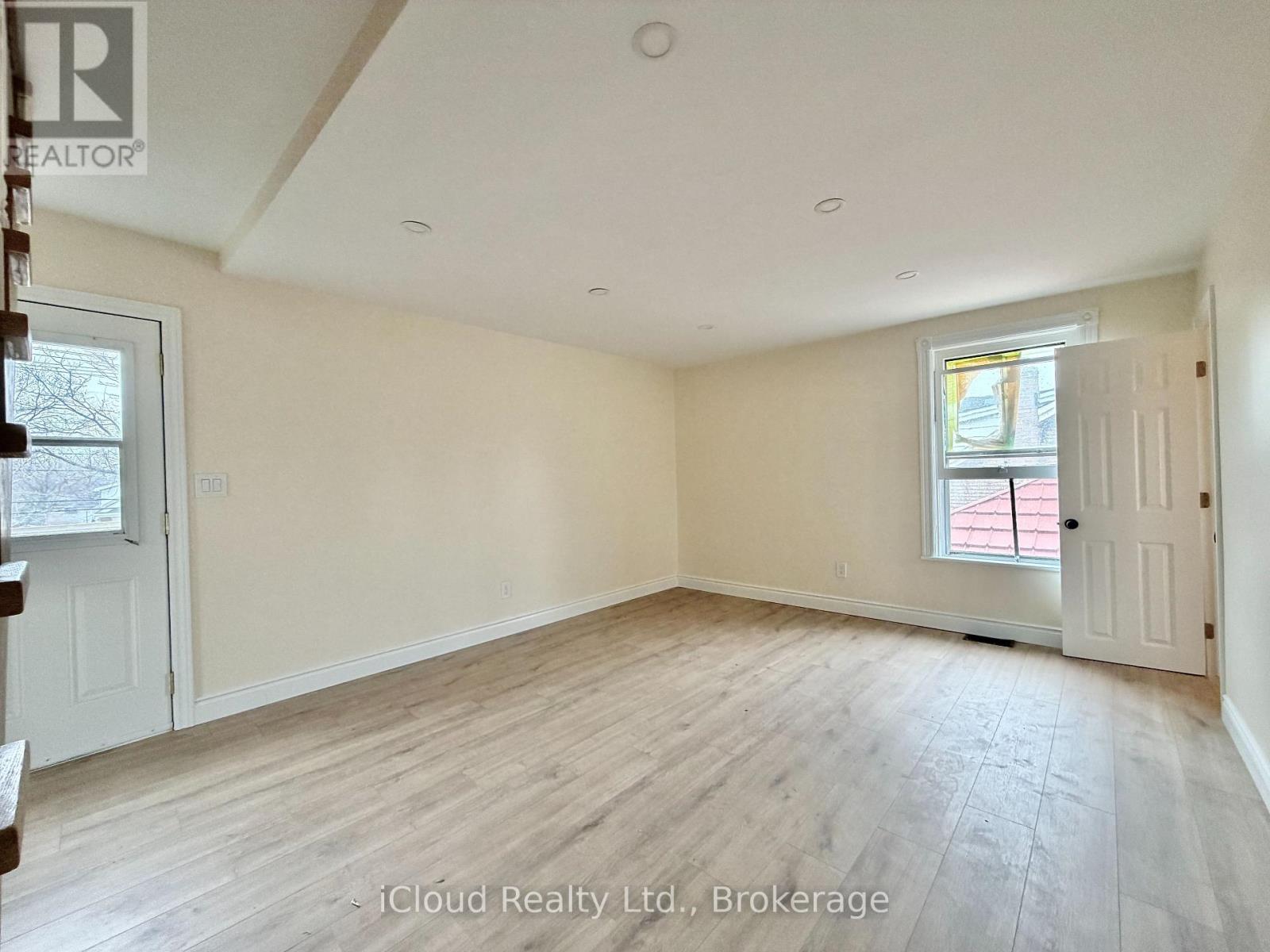 405 Upper Wentworth Street, Hamilton, Ontario  L9A 4T4 - Photo 17 - X12898258