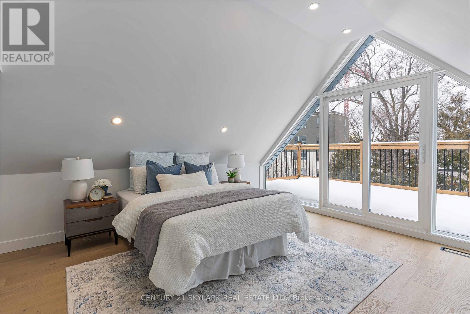 208 Gainsborough Road, Toronto, Ontario  M4L 3C6 - Photo 33 - E12816994