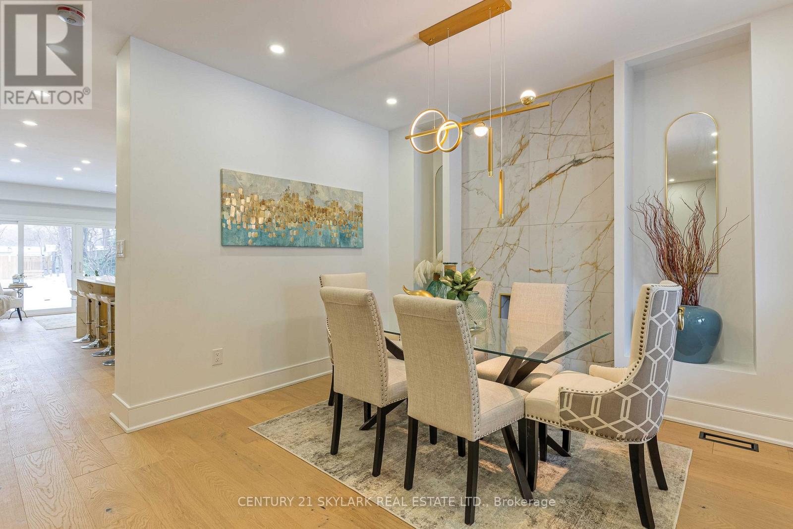 208 Gainsborough Road, Toronto, Ontario  M4L 3C6 - Photo 8 - E12816994