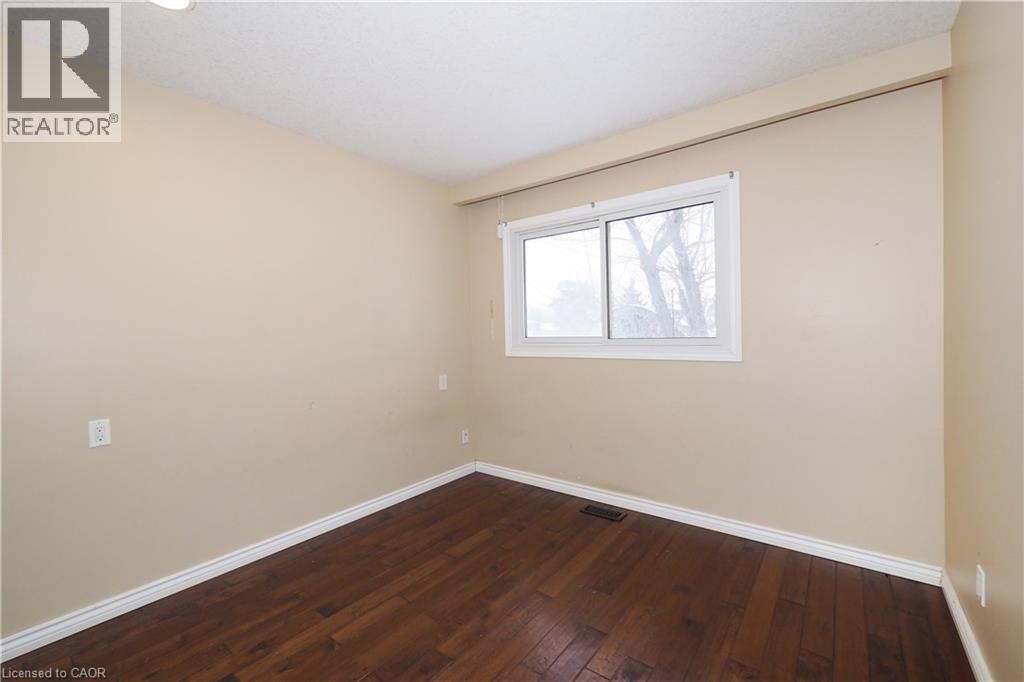 11 Norbert Place, Kitchener, Ontario  N2K 1E5 - Photo 21 - 40811979