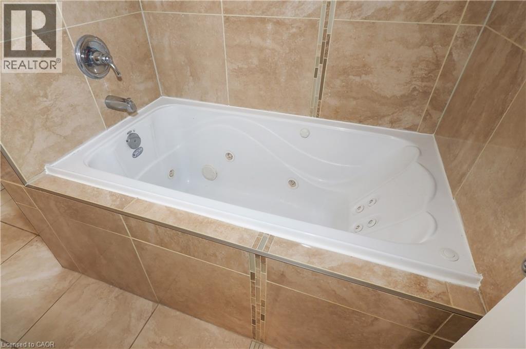 11 Norbert Place, Kitchener, Ontario  N2K 1E5 - Photo 24 - 40811979