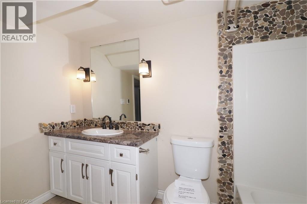 11 Norbert Place, Kitchener, Ontario  N2K 1E5 - Photo 30 - 40811979