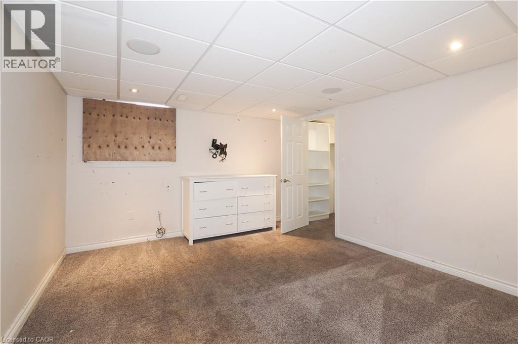 11 Norbert Place, Kitchener, Ontario  N2K 1E5 - Photo 32 - 40811979