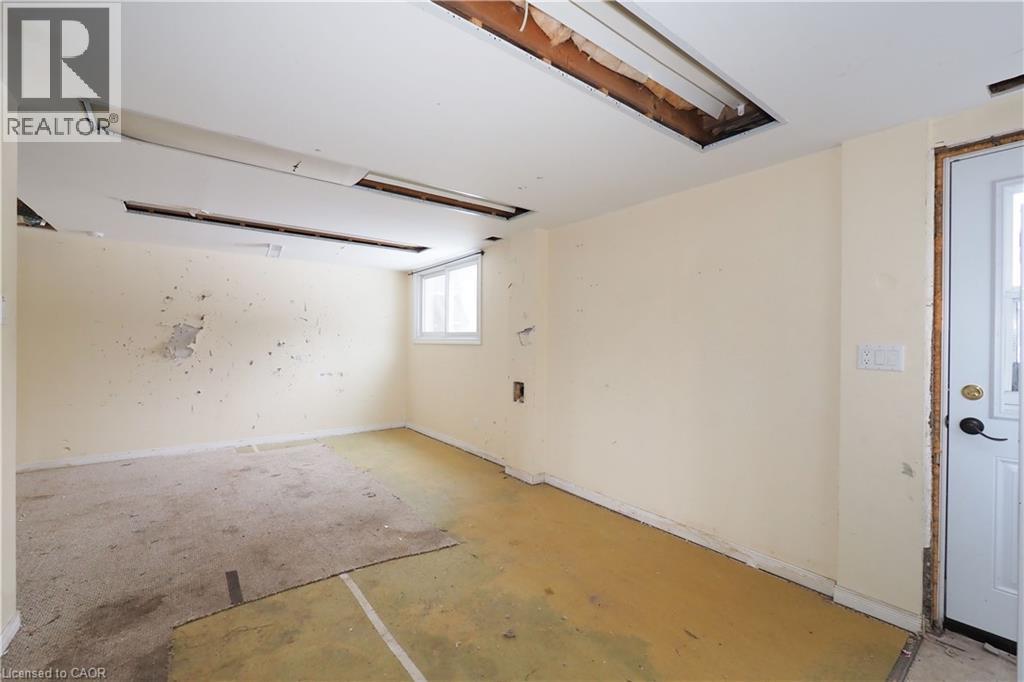 11 Norbert Place, Kitchener, Ontario  N2K 1E5 - Photo 35 - 40811979