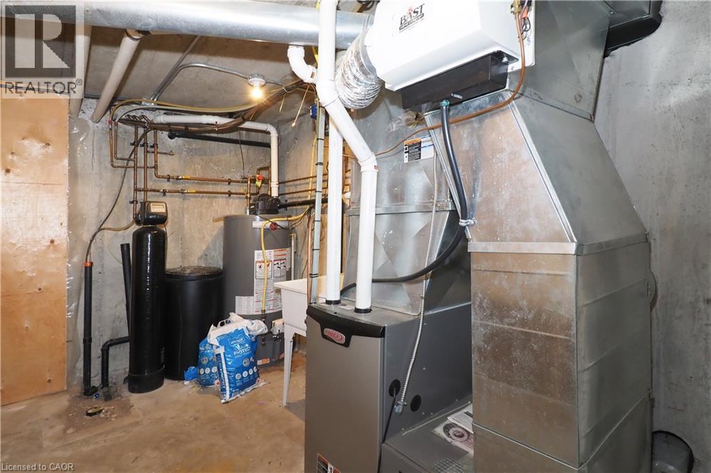 11 Norbert Place, Kitchener, Ontario  N2K 1E5 - Photo 38 - 40811979