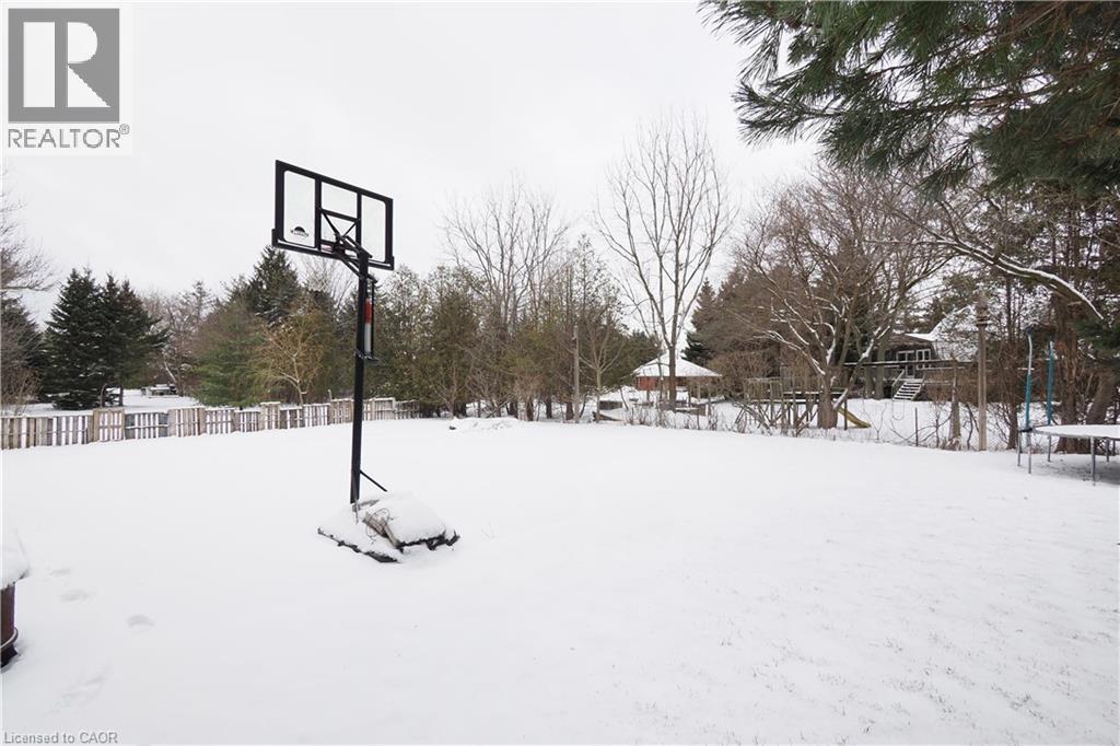 11 Norbert Place, Kitchener, Ontario  N2K 1E5 - Photo 45 - 40811979