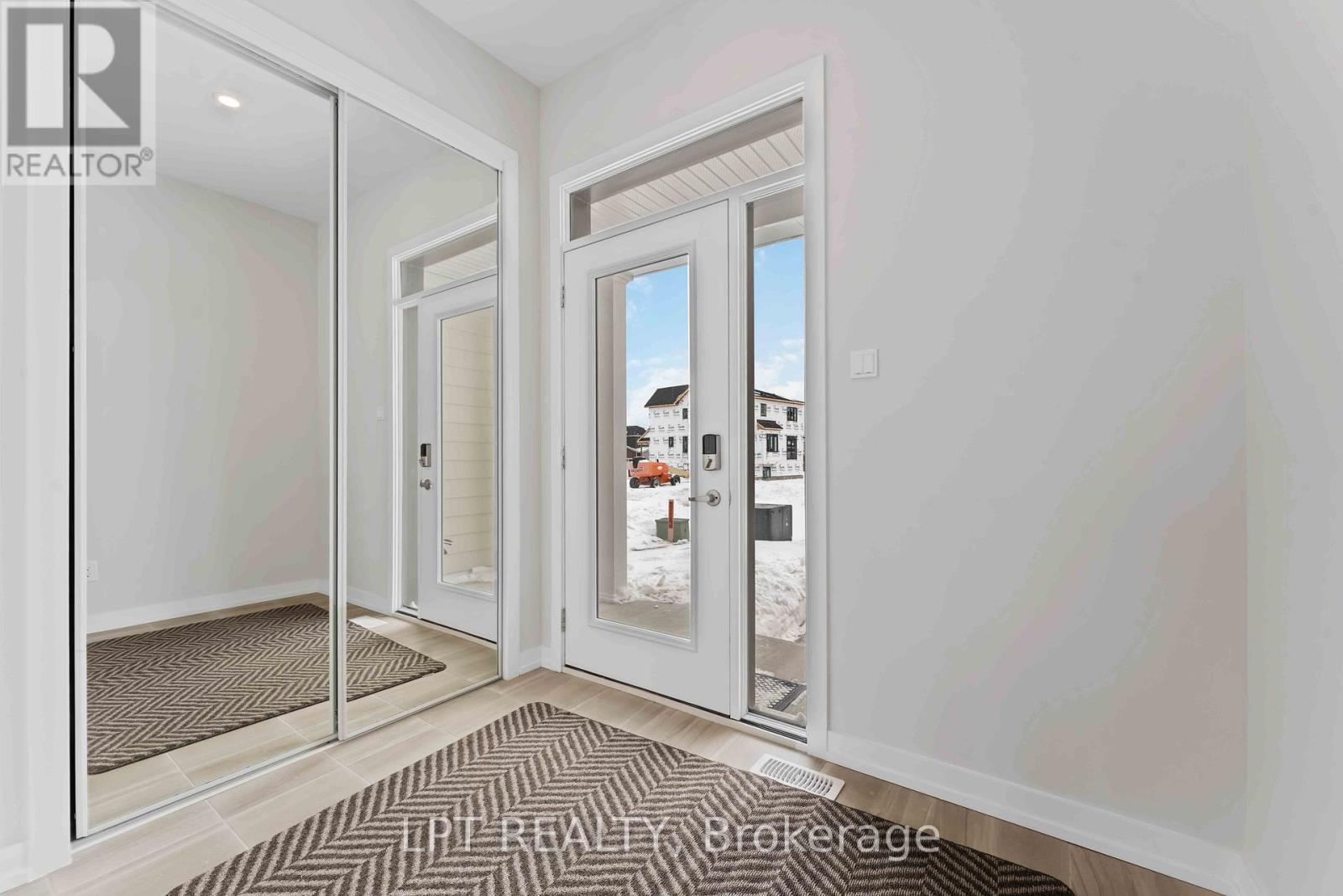 337 Cantering Drive, Ottawa, Ontario  K0A 2Z0 - Photo 3 - X12785754