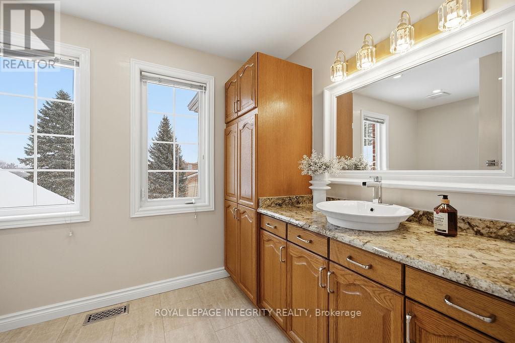 50 Rosenfeld Crescent, Ottawa, Ontario K2K 2L2 - Photo 40 - X12905988