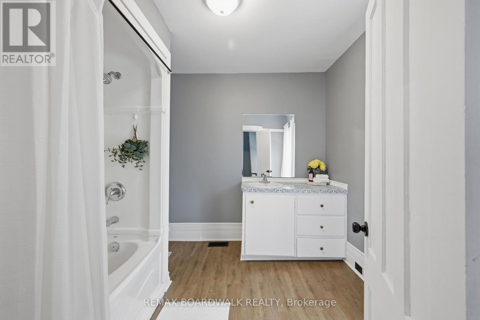 711 County Road 21 Road, Edwardsburgh/cardinal, Ontario K0E 1X0 - Photo 34 - X12906008