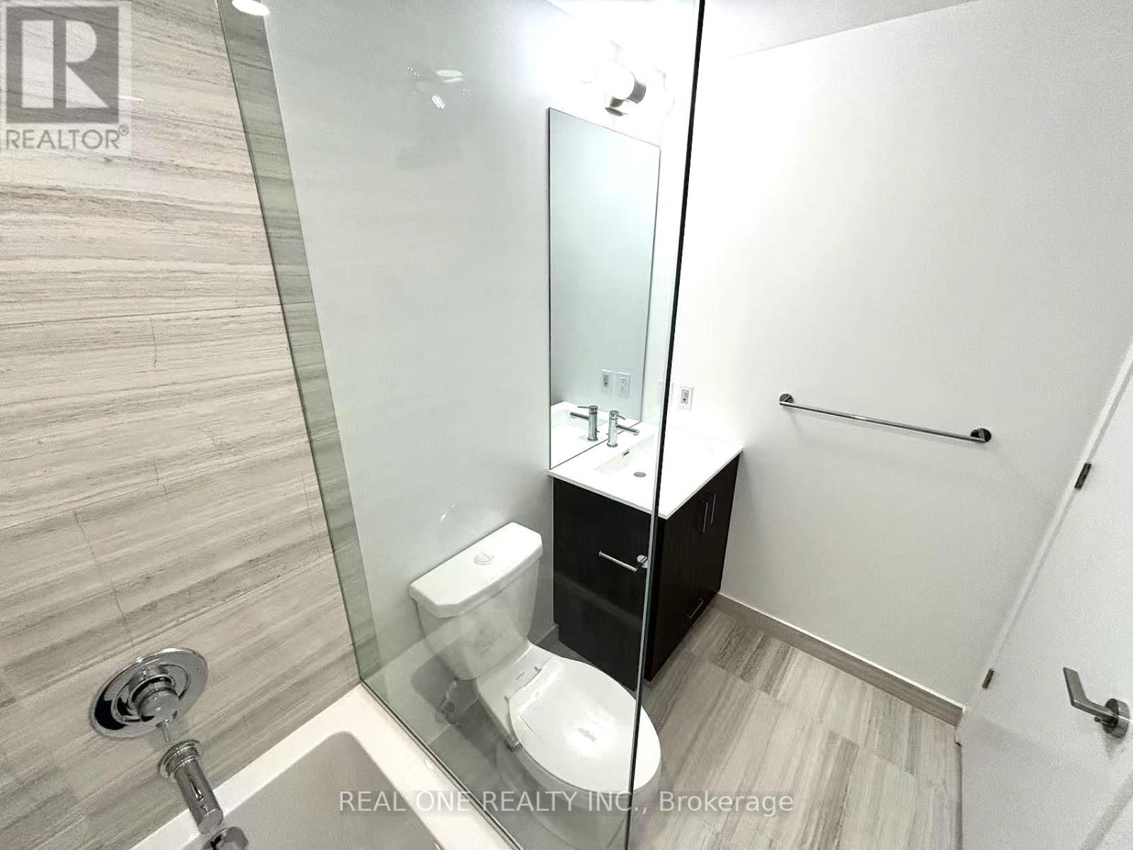 3507 - 180 Front Street E, Toronto, Ontario  M5A 0K9 - Photo 6 - C12905974