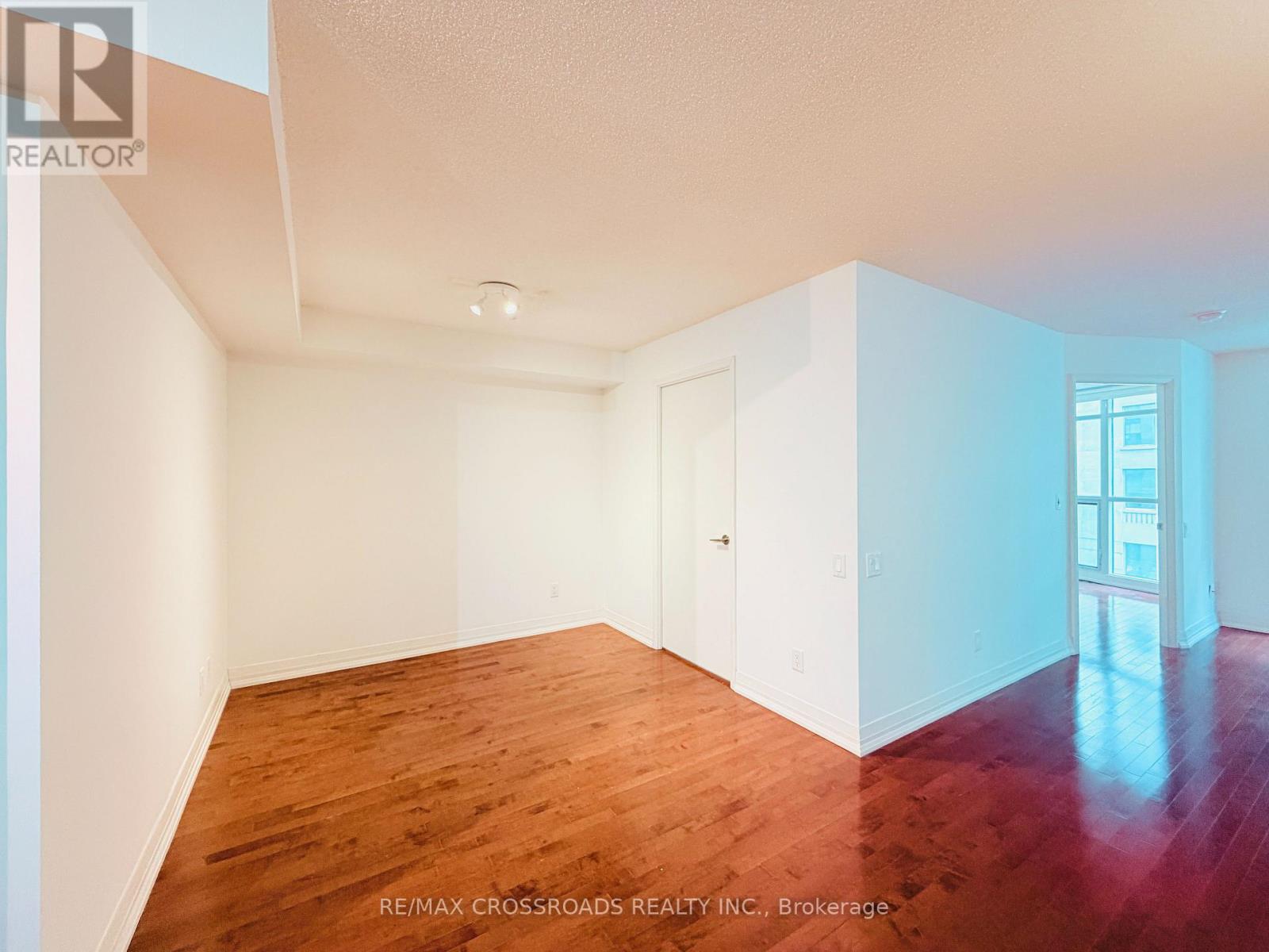 503 - 21 Carlton Street, Toronto, Ontario  M5B 1L3 - Photo 5 - C12905982