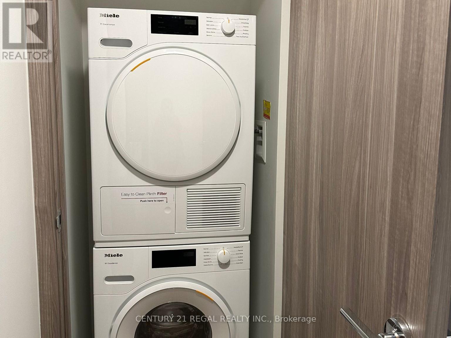 1011 - 38 Widmer Street, Toronto, Ontario  M5V 0P7 - Photo 10 - C12905984