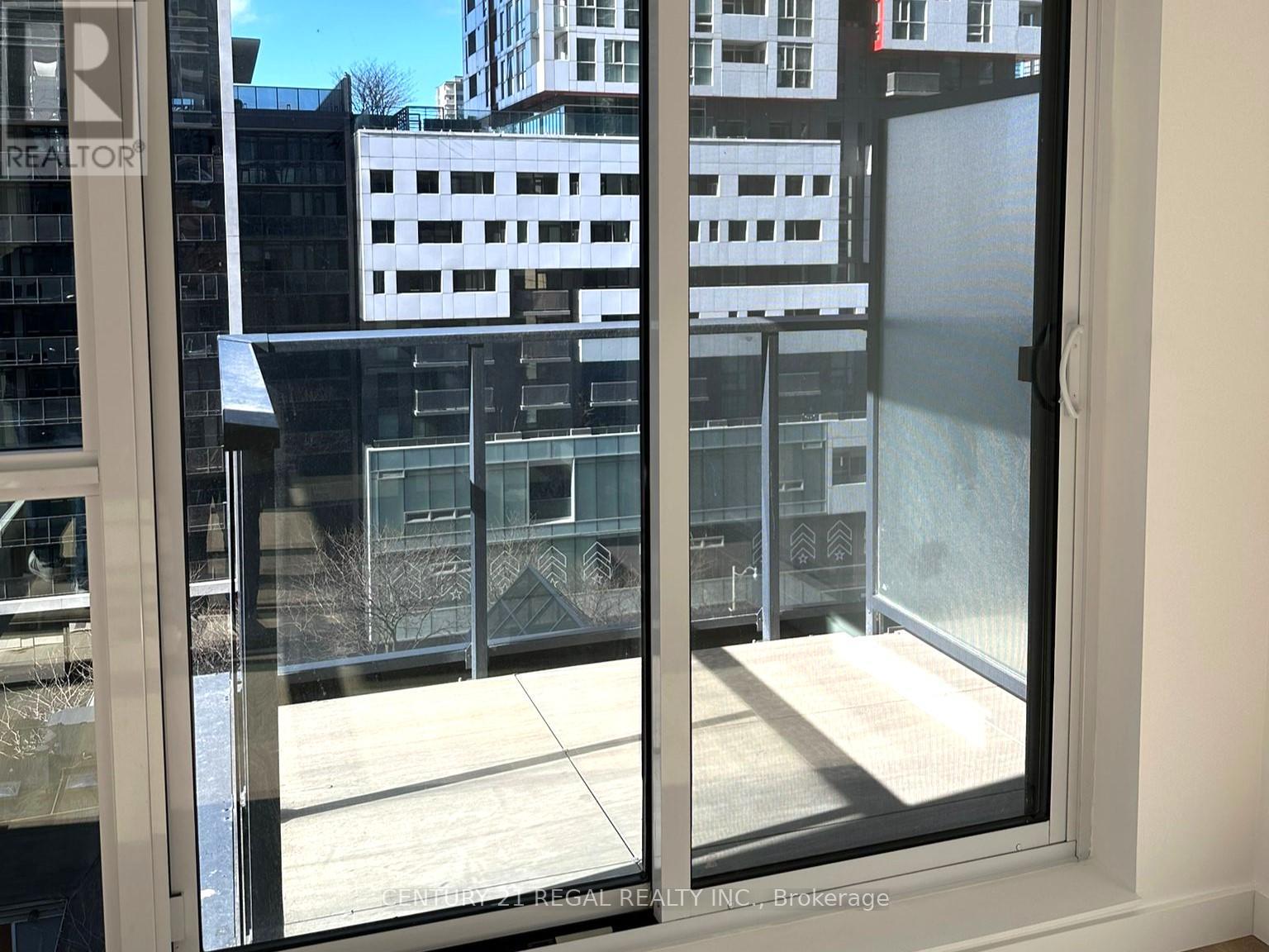 1011 - 38 Widmer Street, Toronto, Ontario  M5V 0P7 - Photo 5 - C12905984