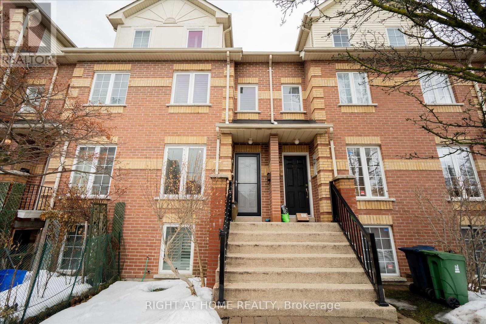 1149 Craven Road, Toronto, Ontario  M4J 4V7 - Photo 2 - E12905976
