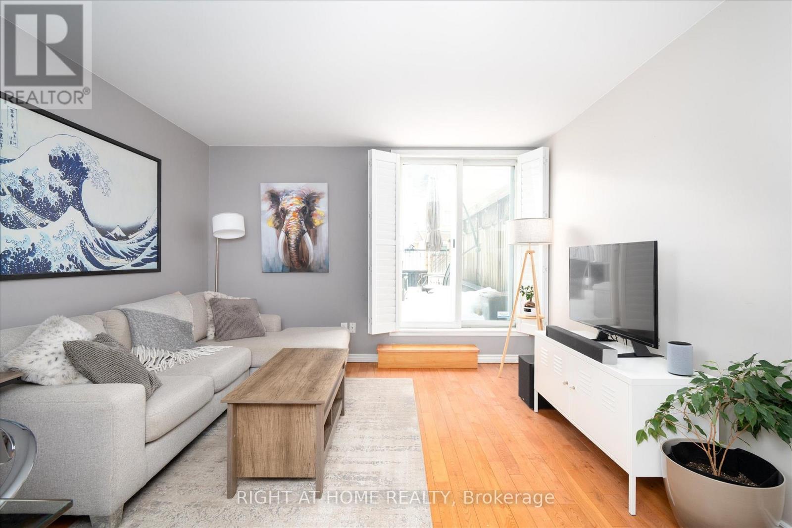 1149 Craven Road, Toronto, Ontario  M4J 4V7 - Photo 7 - E12905976