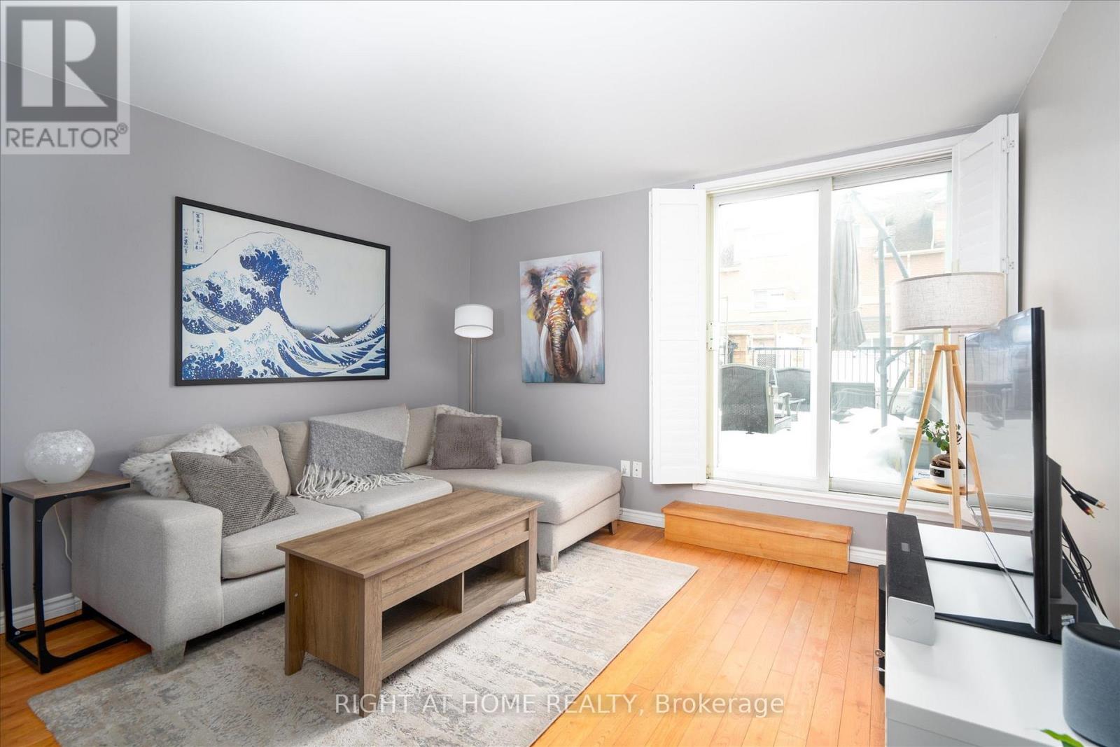 1149 Craven Road, Toronto, Ontario  M4J 4V7 - Photo 8 - E12905976