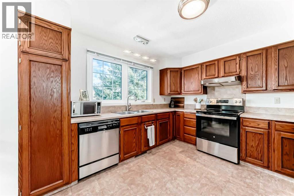 374 Point Mckay Gardens Nw, Calgary, Alberta  T3B 4V8 - Photo 18 - A2294944